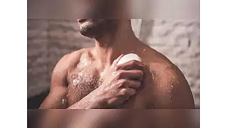 9 best soaps for men under Rs.450